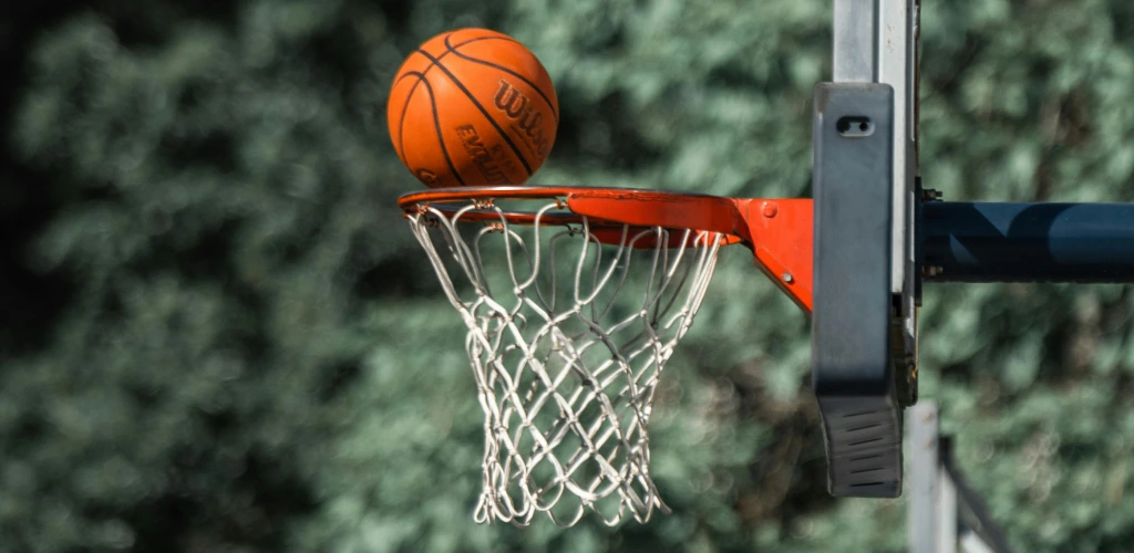 NBA Playoff Timberwolves 2-1 Nuggets, Hawks Beat Knicks