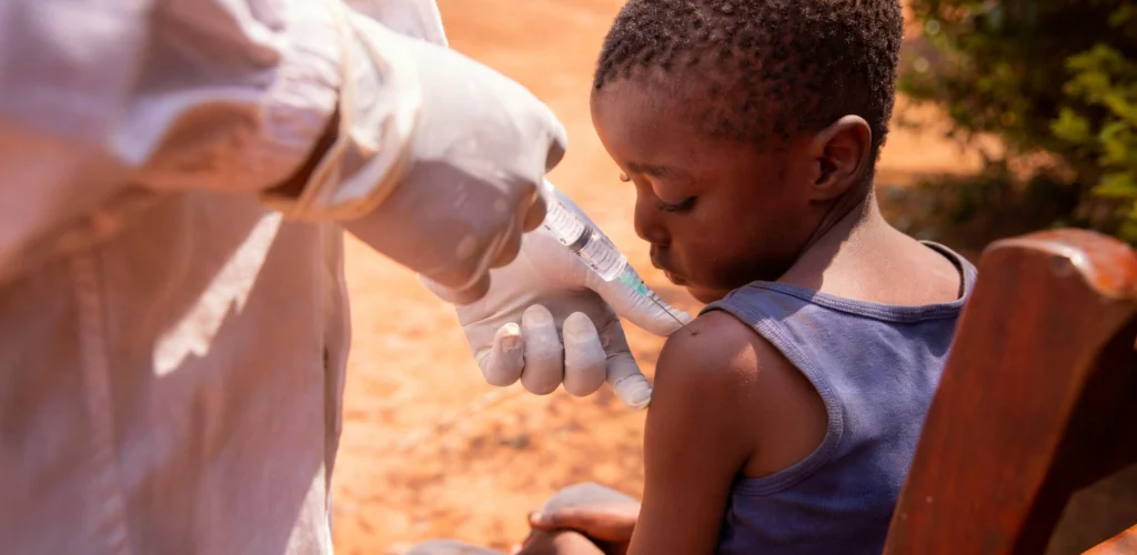 Ebola Vaccine May Take 9 Months