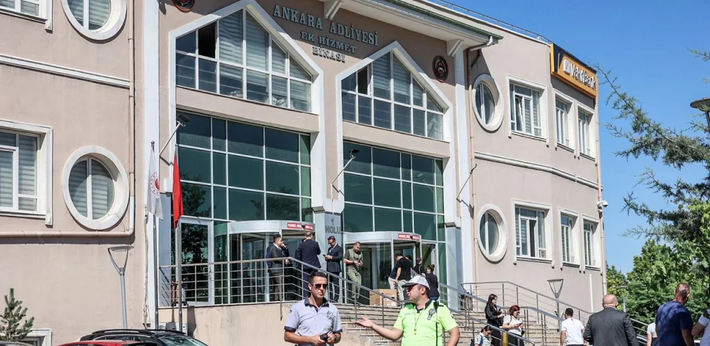 Turkish Court Ousts CHP